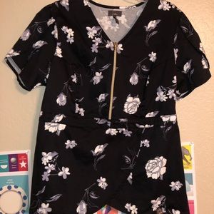 Jaanuu Floral Tulip Scrub Top 1X
